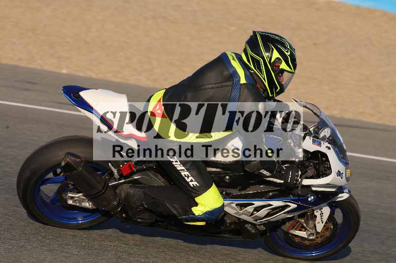 /Archiv-2023/02 31.01.-03.02.2023 Moto Center Thun Jerez/Gruppe blau-blue/9